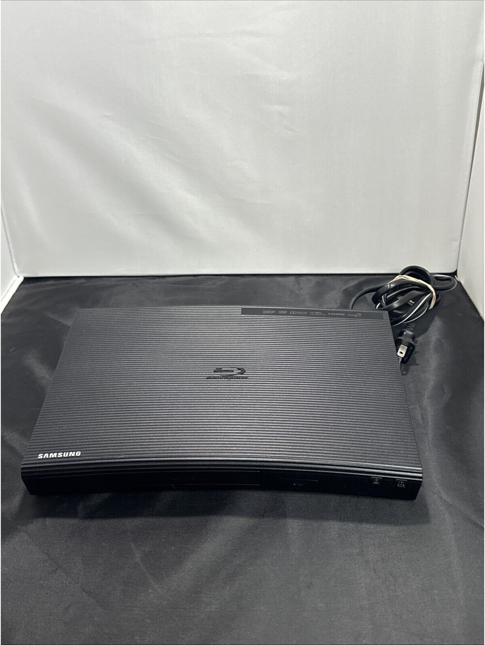 Samsung BD-J5100 Blu-Ray DVD Wi-Fi Streaming Player NO Remote TESTED